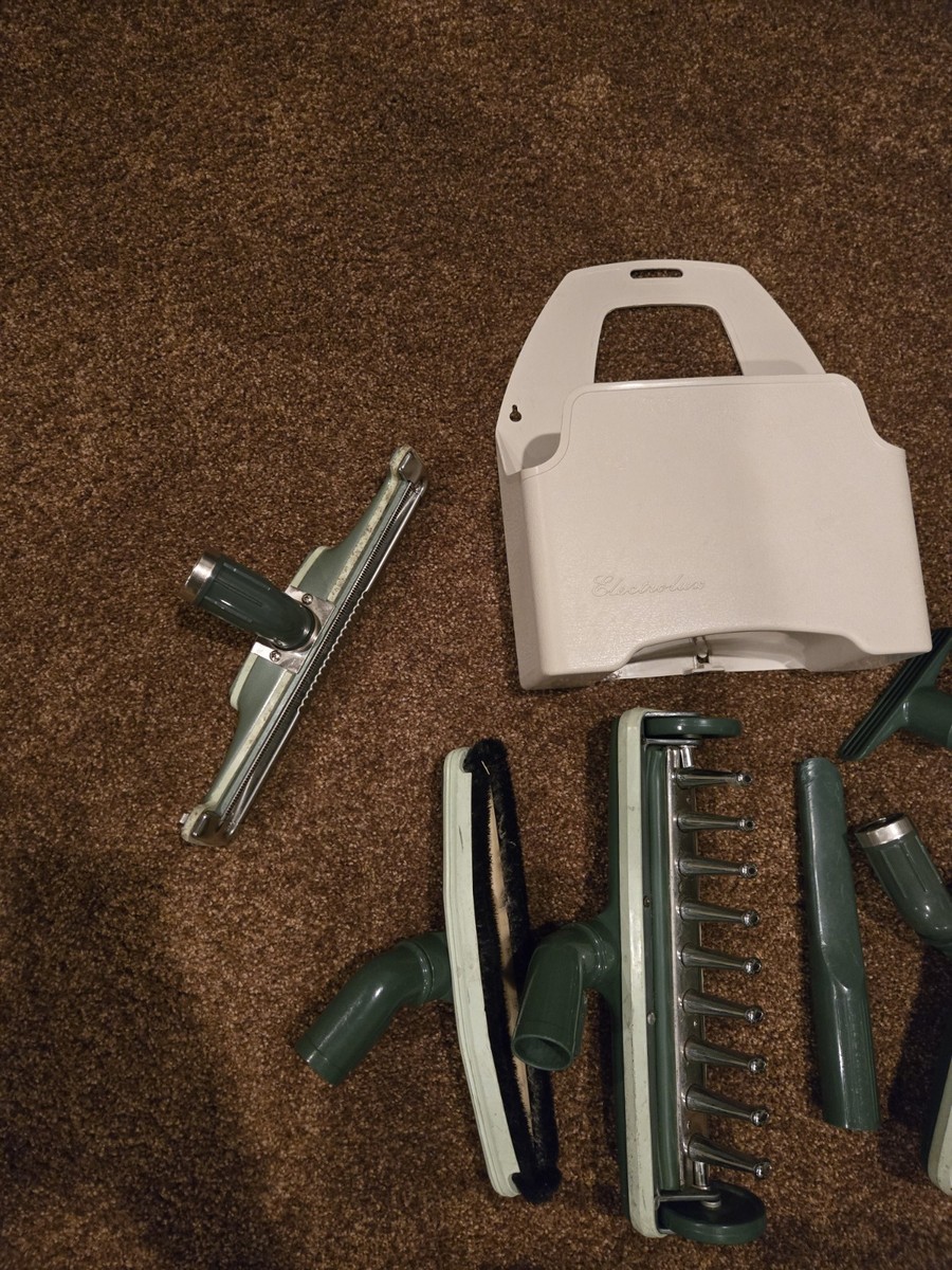 Electrolux Elux O Matic 89 w/ attachments & wall hanger Green