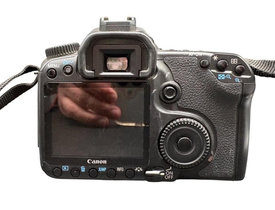 Canon EOS 40D DSLR-Kamera Schwarz Canon EF-S 18-55mm 1:3,5-5,6 II USM Ultrasonic - Bild 2 von 4