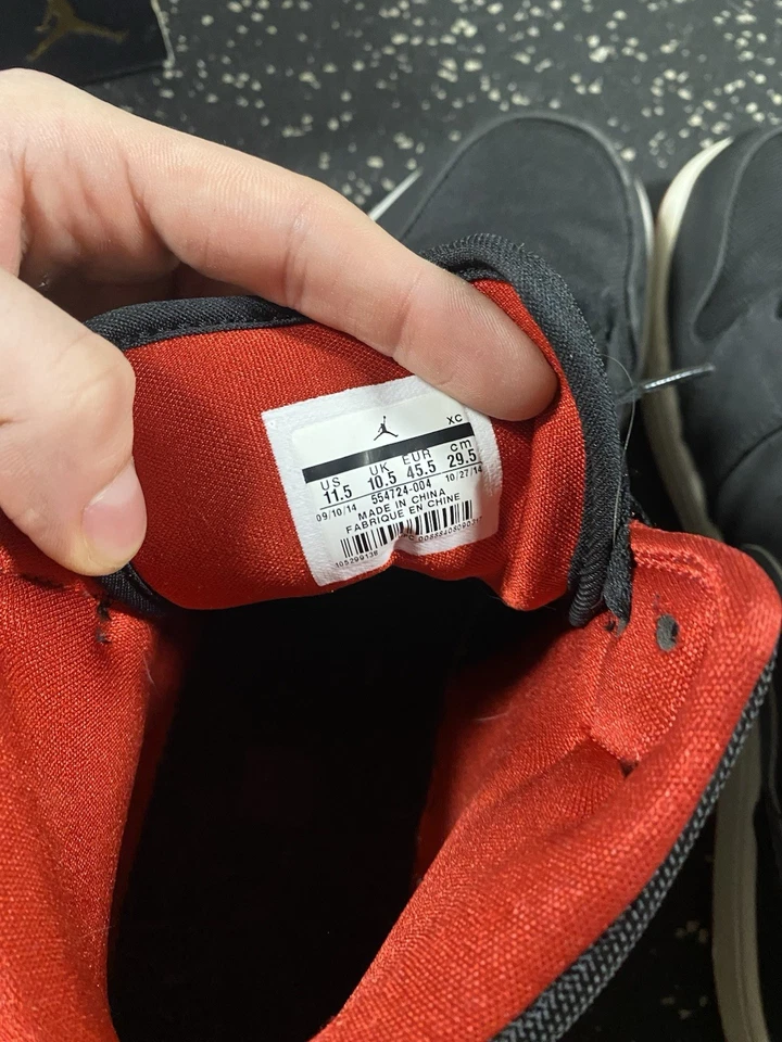 Air Jordan 1 Mid Negro/Gris Frío-Rojo Gimnasio Hombre Talla 11.5 Foto 4 de 4