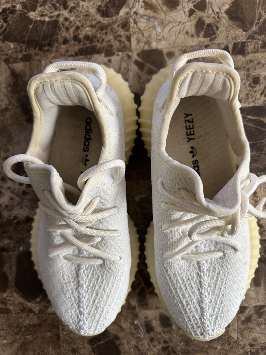yeezy cream white size 4