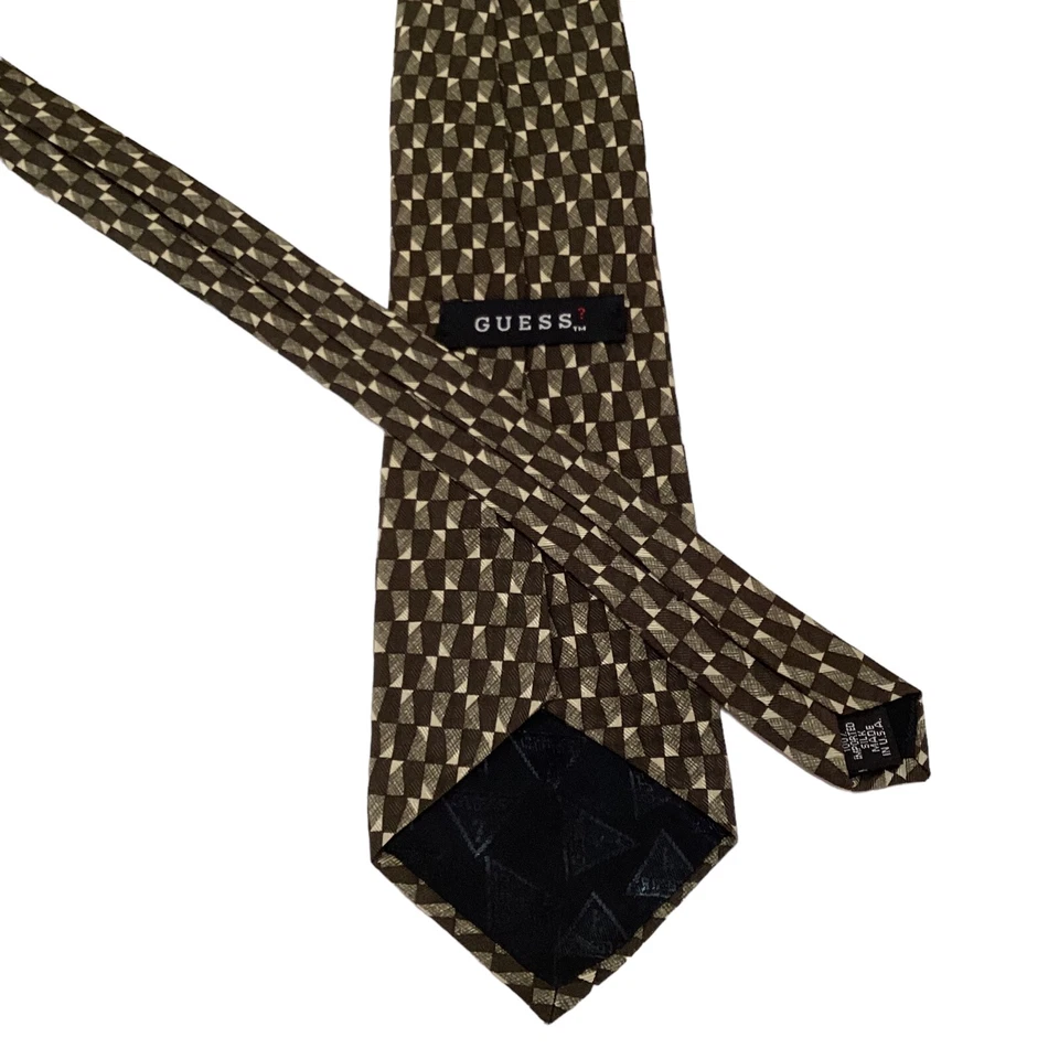 Corbata GUESS Para Hombre 100% Seda Diseñador EE. UU. Geométrica Marrón/Verde/Marfil Usada en Excelente Condición Foto 3 de 3