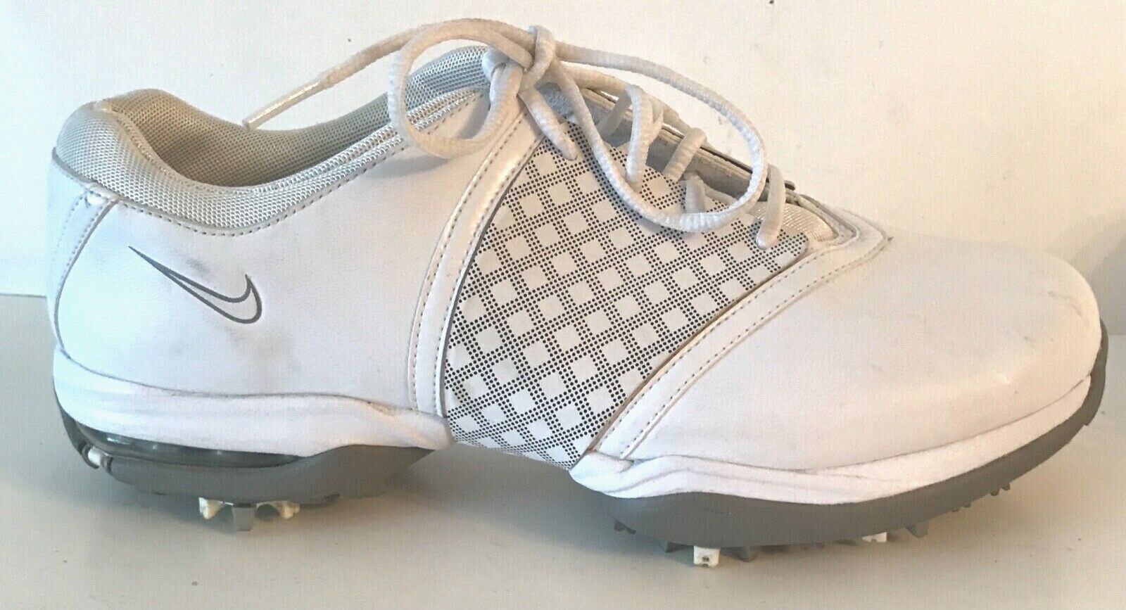 NIKE AIR Embellish Women's Golf Shoes 5 popular 9 Spike White SZ Low price Soft Grey