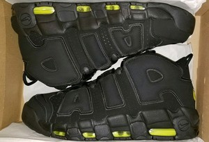 air max more uptempo black