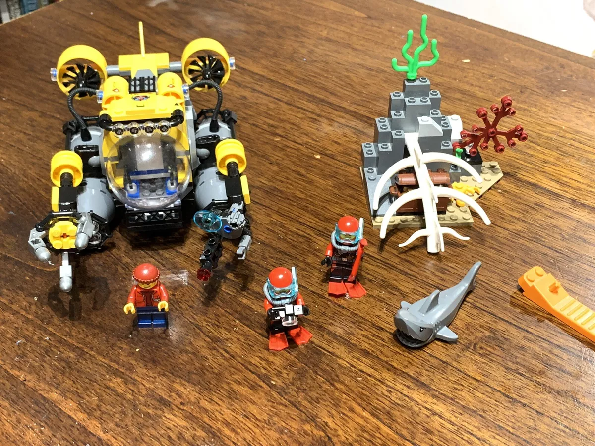 Lego hotsell submarine 60092