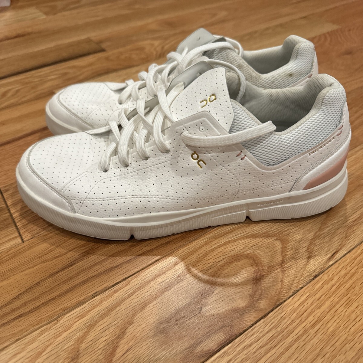 On Cloud On Running Roger Centre Court Women's On Cloud The Roger