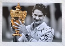 Roger Federer Original Signed 12x8 Photo - Wimbledon - Tennis - With LOA