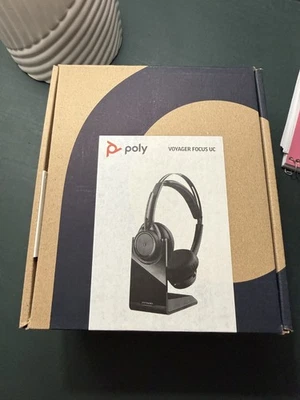 NUEVO Auriculares Plantronics Poly Voyager Focus UC | B825-M | 202652-101 - Imagen 1 de 2