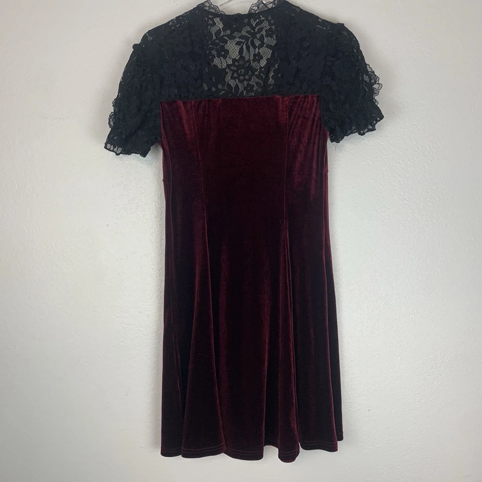 Scarlet Darkness Dress Women Medium Red Velvet Black Lace Goth Dark Y2K Romantic - Image 3 of 4