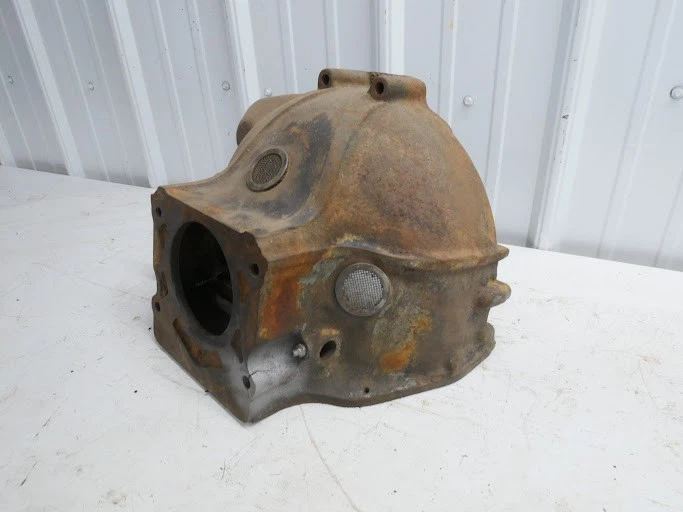 Carcasa campana Jeep Willys Truck Tornado 230 T90 Kaiser M715 OEM Wagoneer Foto 3 de 4