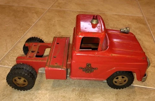 Vintage 1950s 1960s Tonka Fire Truck  #5  In Excellent Shape Very Collective