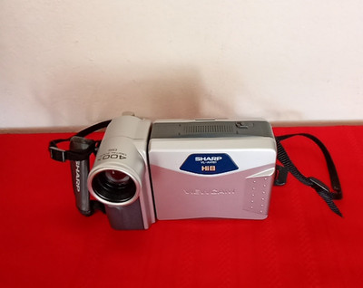SHARP VL-AH151 Viewcam Hi-8 Analog Camcorder 400X Digital Zoom DIS Not Tested
