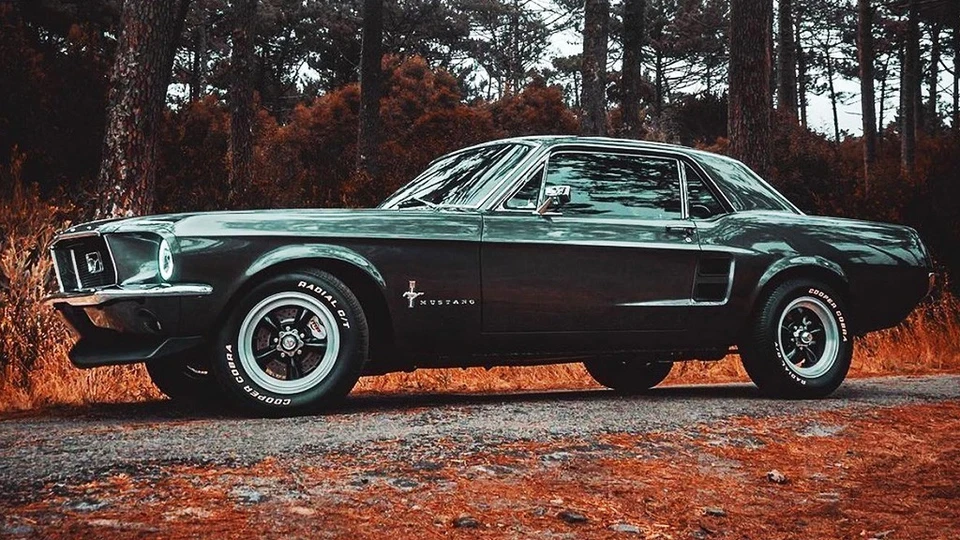 F15x7/R15x10" American Racing Vintage VN105 Torq Thrust D Satin Black (S04) Foto 2 de 4