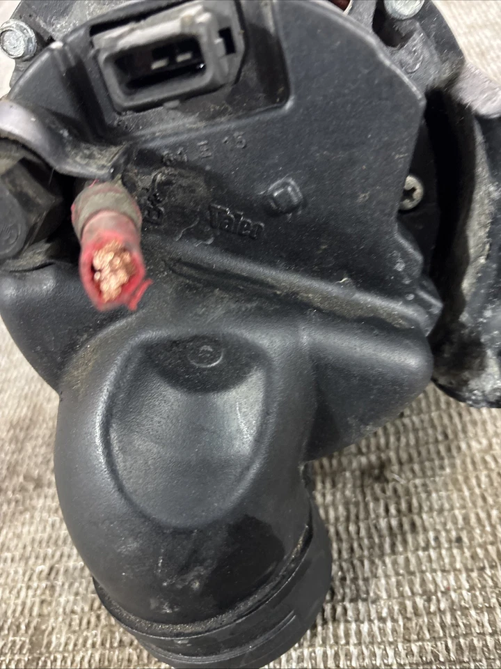 宝马 325xi 交流发电机 2004 — 第 2/4 张图片