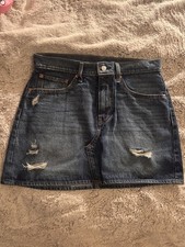 Levi  s denim mini skirt in blue medium wash jean distressed size 30