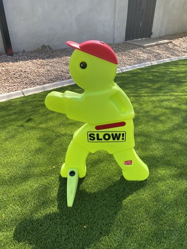 KidAlert! V.W.S. – 32” Slow Children at Play Safety Sign - Outdoor Child Safety - Picture 4 of 5