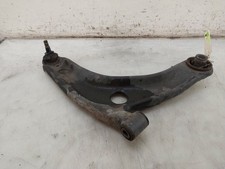 Triangle de suspension Toyota YARIS