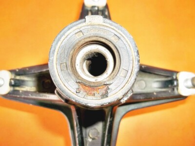 HONDA 83 84 85 ATC200X FRONT WHEEL HUB 44610-965-010ZA ATC200 ATC