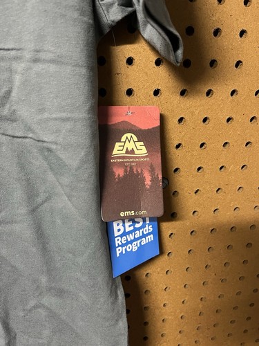 Eastern Mountain Sports Snowy Mountain Graphic Tee NWT Grey Size Medium - Picture 4 of 5