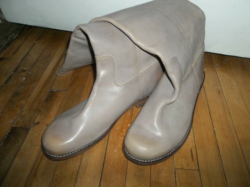 Kickers Tall Beige Leather Boots - Size 