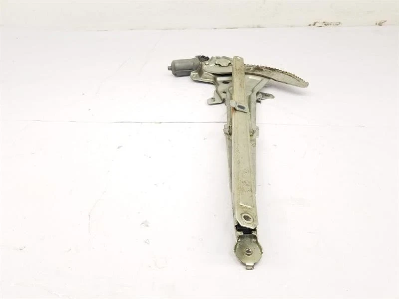 Suzuki Alto 2014 regulador de ventana delantera conductor derecho 5 puertas hatchback 8356063J01 Foto 2 de 4