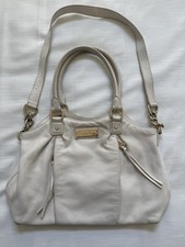 Borsa a tracolla Calvin Klein in pelle avorio con doppio cinturino