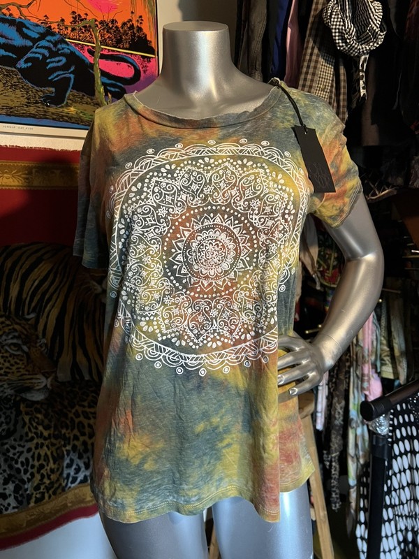 Chaser Tie-Dye Tank Tee with Mandala Design NWT size L