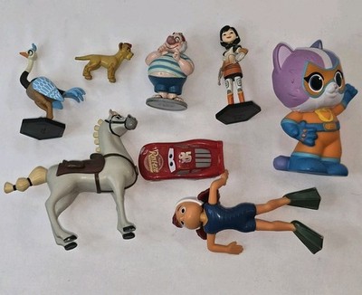 Lot Of 8 Misc Disney Figures, PVC Toys Bitsy Kian Phoebe Giulia Maximus & More