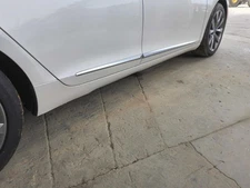 Passenger Side Cadillac XTS       2015 Rocker Panel Moulding 667636