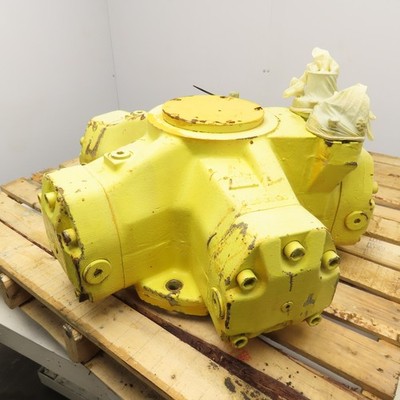 Pleiger M02000-05-209 Radial Piston Hydraulic Motor 2400cm3 / Revolution 240RPM