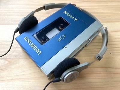 SONY TPS-L2 Walkman Cassette Player Stereo 1st Gen w/ Box Vintage