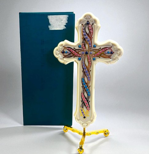 Lenox China Treasures Collection Jeweled Cross 6 1/2” W/ Stand In Box