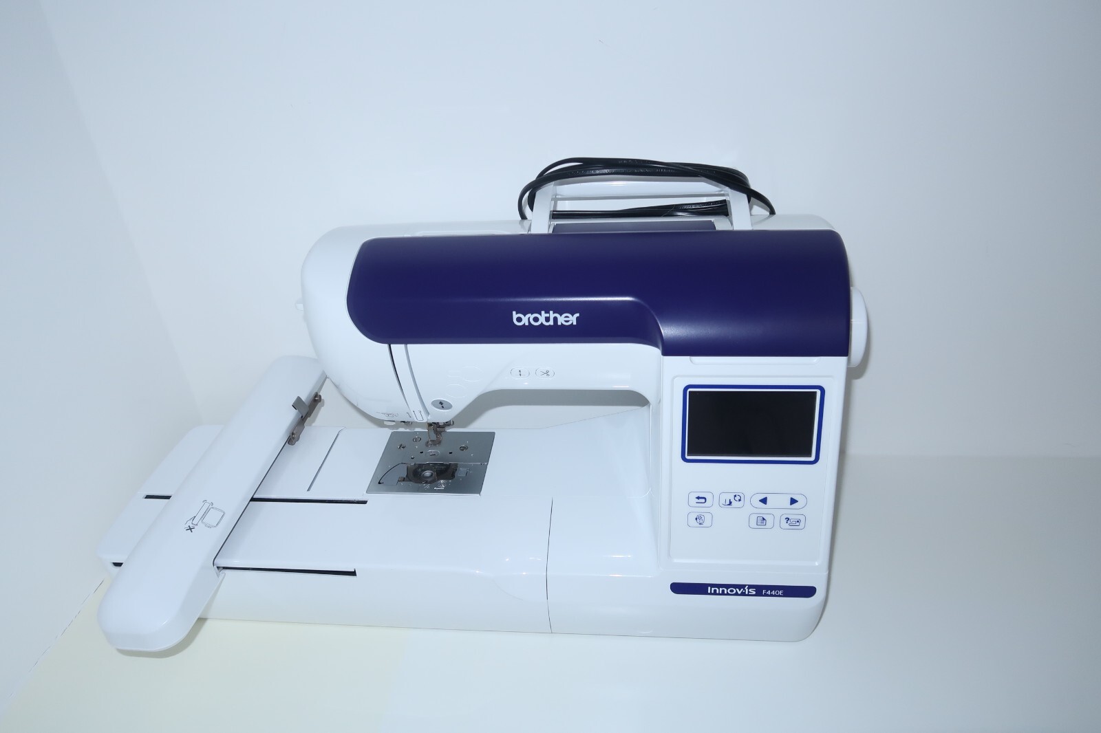 Brother Innovis PE800 / F440E Embroidery Machine Used Good Condition