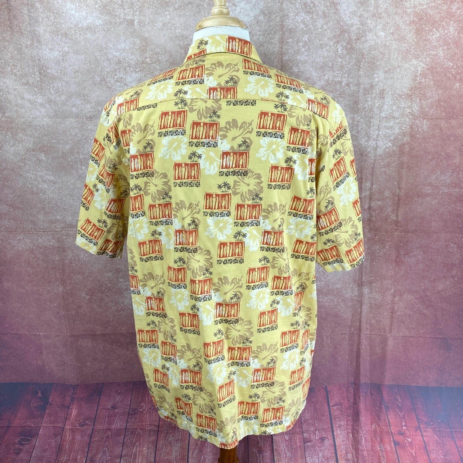 Columbia Men's XCO Hawaiian Tiki Tribal Short Sleeve Yellow Camp Shirt