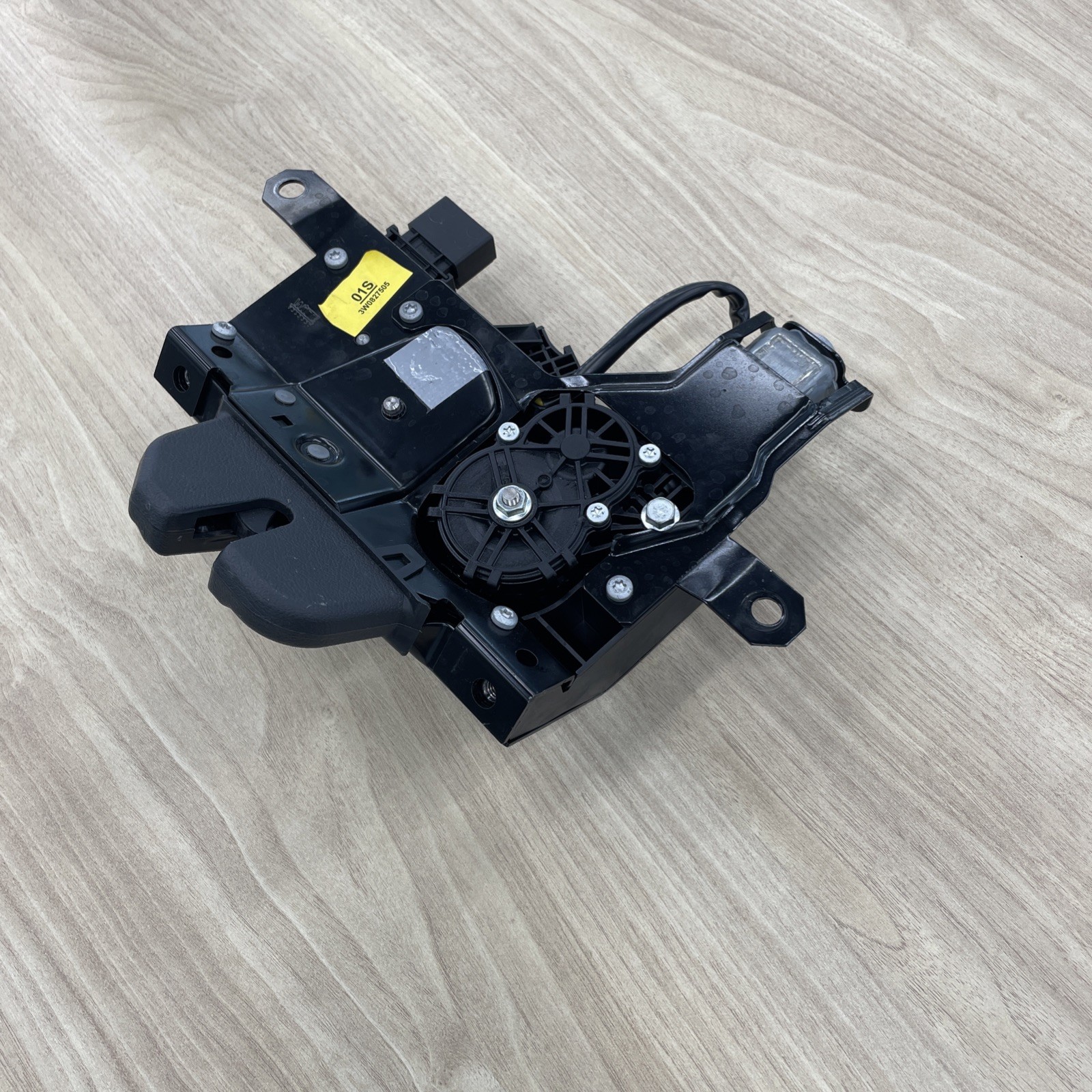 Bentley Continenta Flying Spur 2009 Trunk Boot Latch Mechanism OEM 3W0827505
