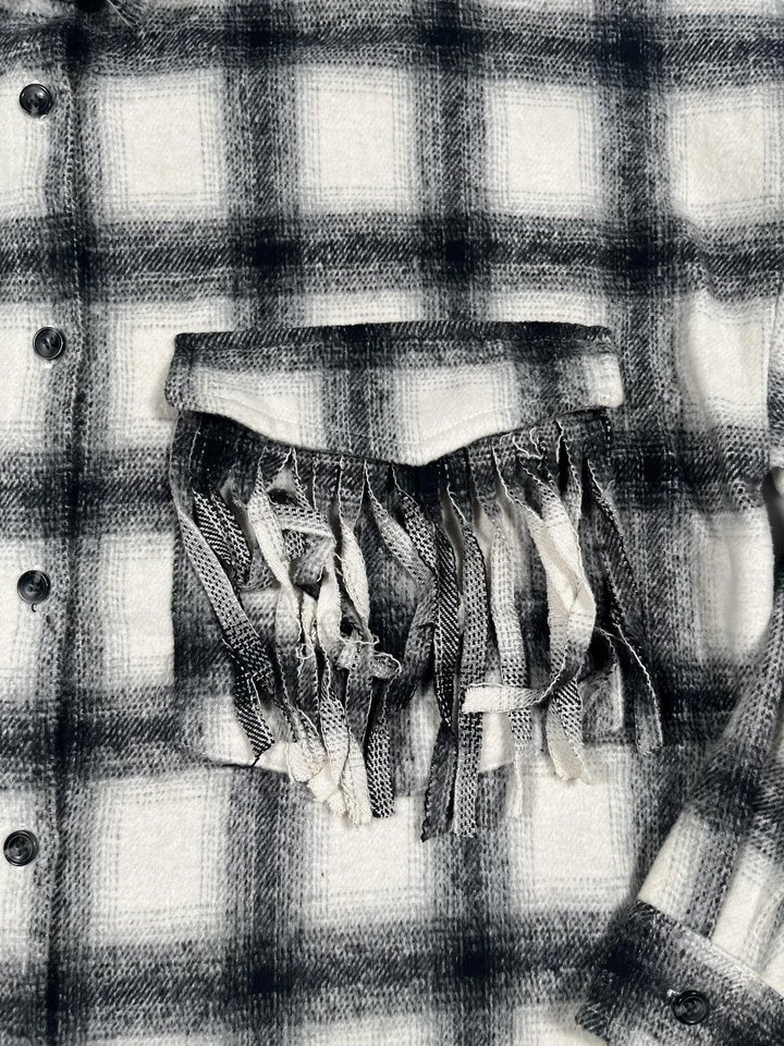 Camisa Altar'd State para mujer mediana negra blanca flecos a cuadros mezcla de lana occidental Foto 4 de 4