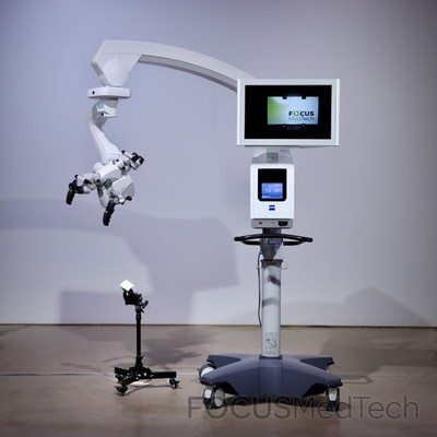 Carl Zeiss OPMI VARIO 700 Surgical Microscope with Foot Switch