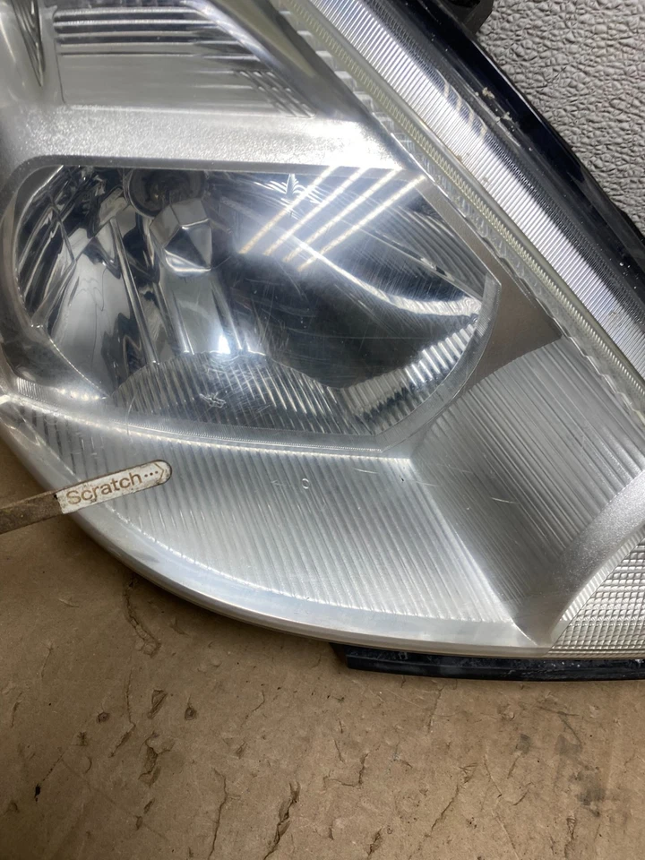 Faros halógenos lado izquierdo+derecho Nissan Versa 2008 a 2012 U6842 DW Foto 4 de 4