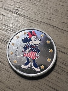 Disneyland Minnie Mouse Limited Edition America 250th Anniversary Coin