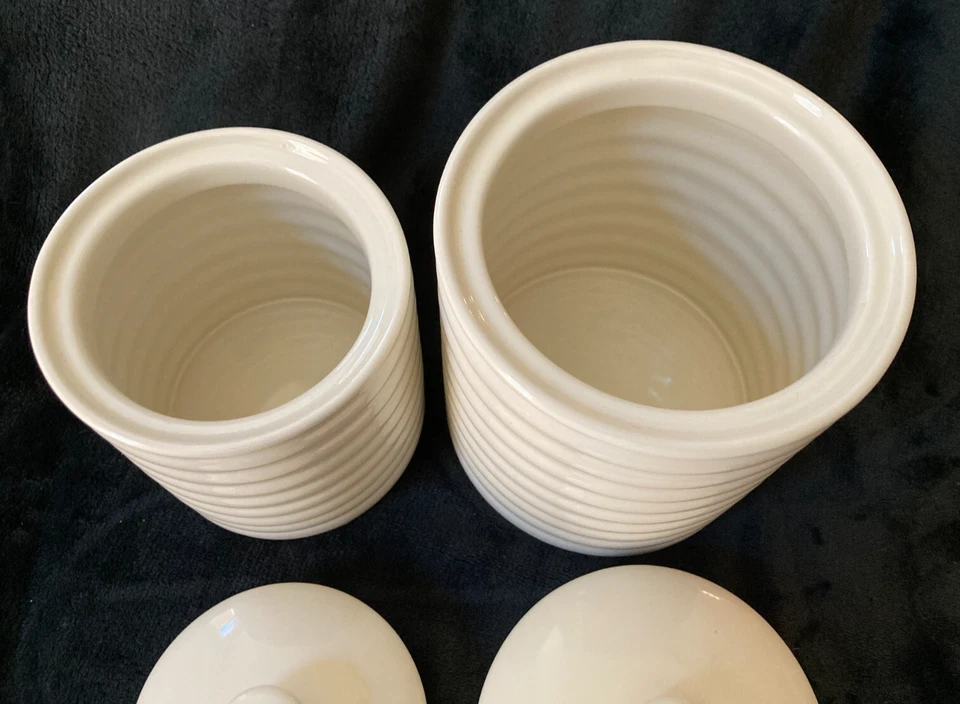2 Piece Ceramic Canister Set w/Lids...Solid White....Excellent Condition - Image 3 of 4