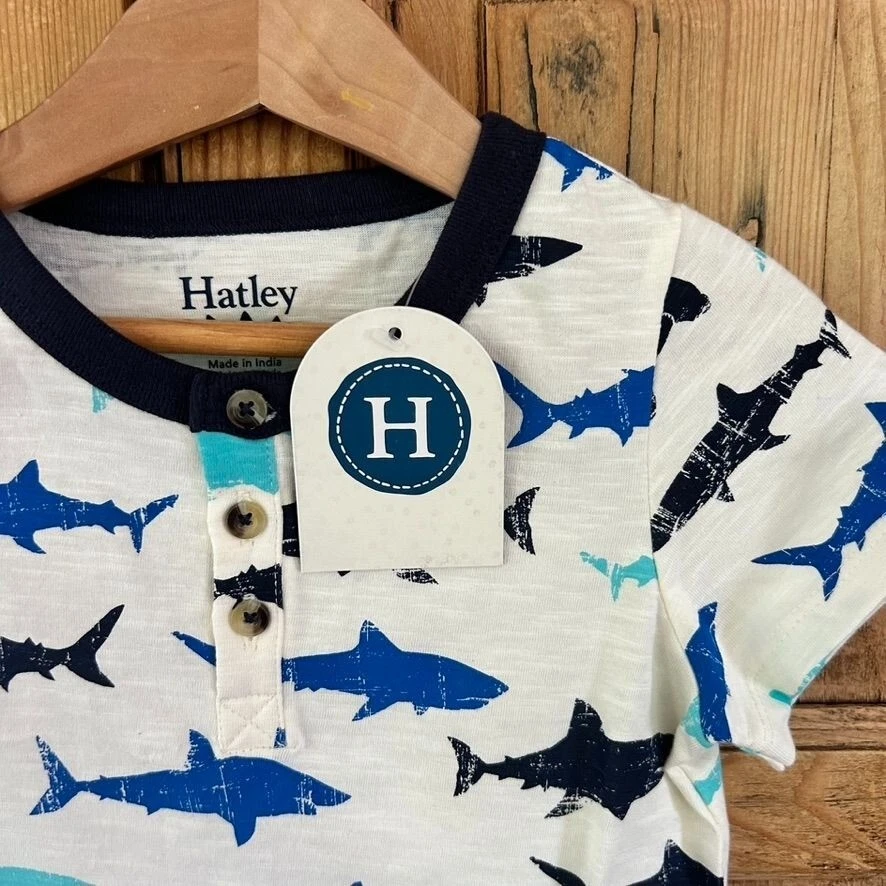 Camiseta Hatley 2T Tiburón Azul Blanco Botón Pecho Manga Corta Niño Pequeño Talla 2 Niños Foto 2 de 4