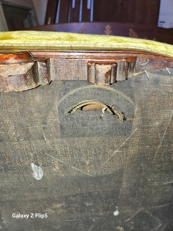 sillón vintage felpa dorada como tela Foto 2 de 4