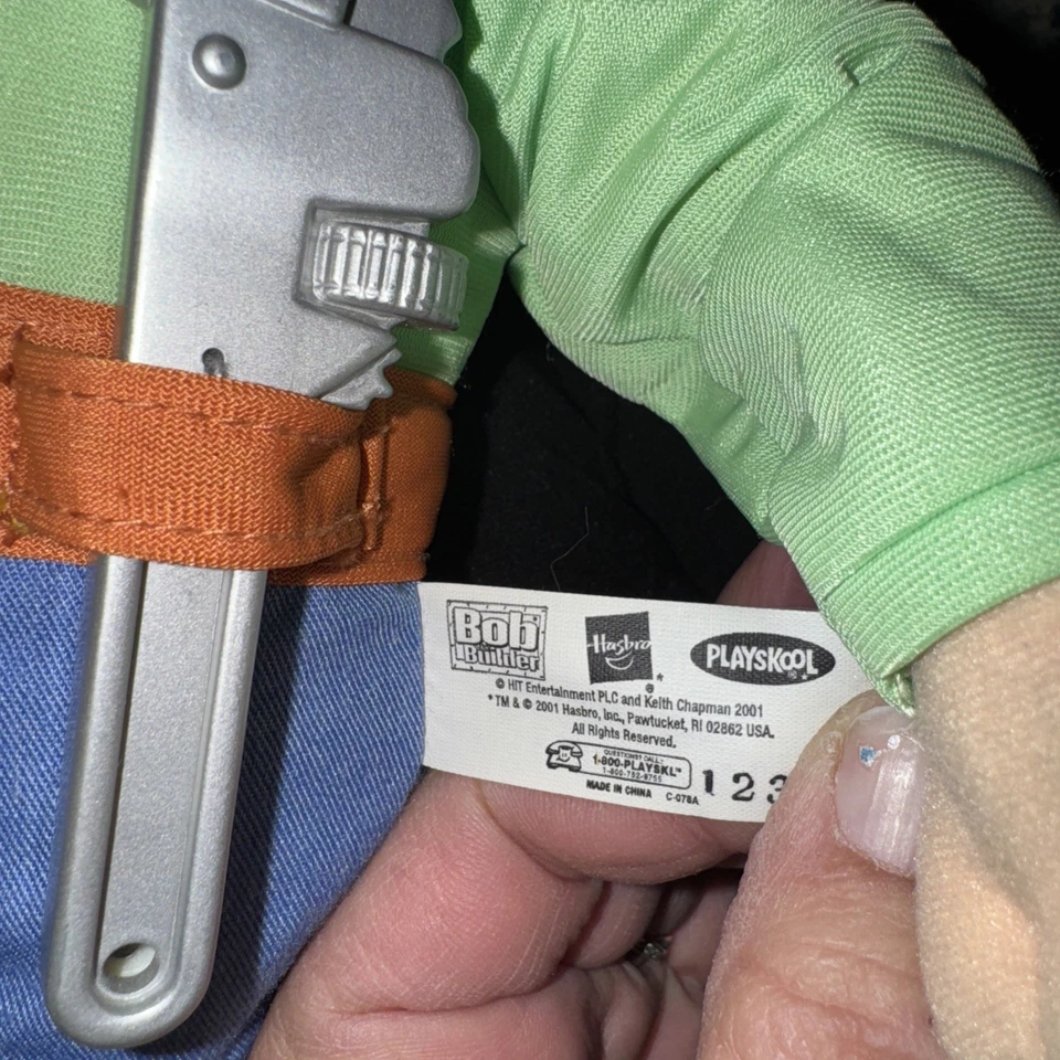 Bob The Builder 13” Talking/Musical WENDY Plush Doll Toy 2001 Playskool - Image 2 of 3