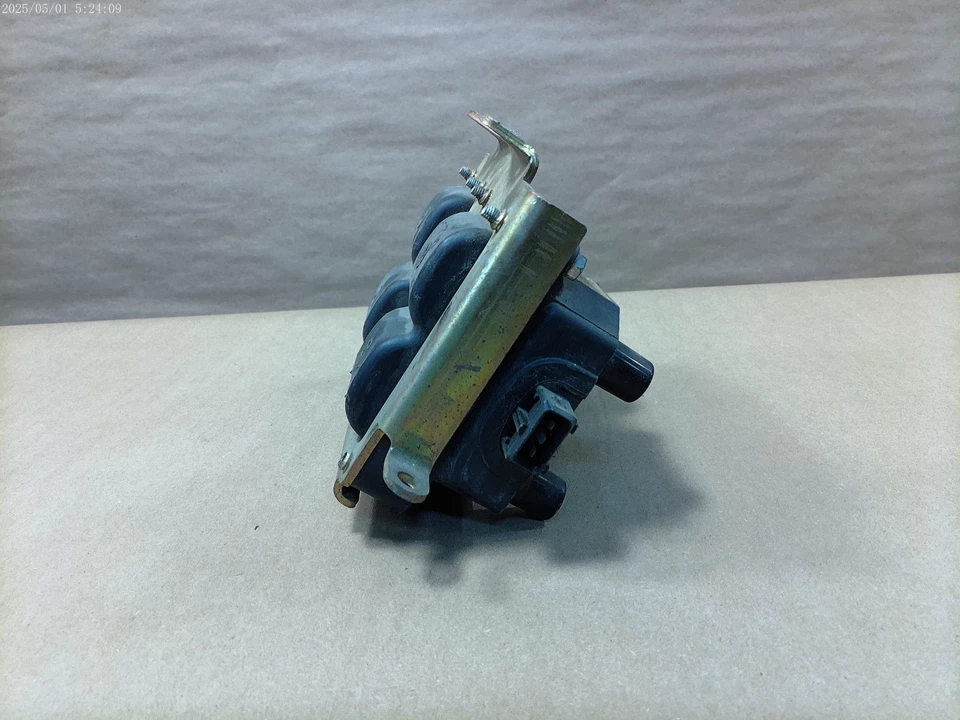 Комплект катушек зажигания Land Rover Discovery серии II и Range Rover P38 ERR6566 - Изображение 2 из 4