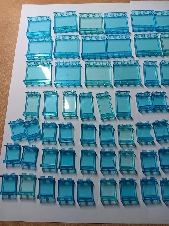 LEGO BULK LOT OF 104 TRANS LIGHT BLUE WALL/WINDOW PANELS 1X2X2 1X2X3 1X4X3 - Image 3 of 3