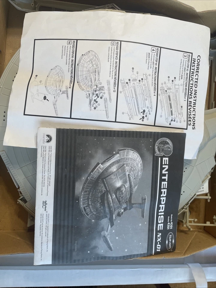 Star Trek Enterprise NX-01 - 1/350 Scale Polar Lights Assembly Started Kit#4201 - Image 4 of 4