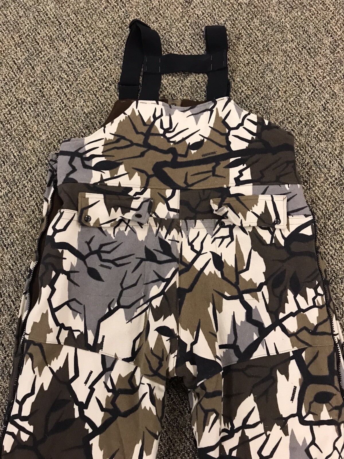 Grey Wolf / Hidden Wolf Woolens Wool Predator Fall GrayBibs XL XXL