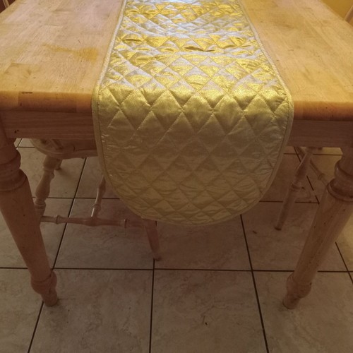 Christmas Reversable Table Runner Quilted Silver & Gold 87" - Picture 4 of 5
