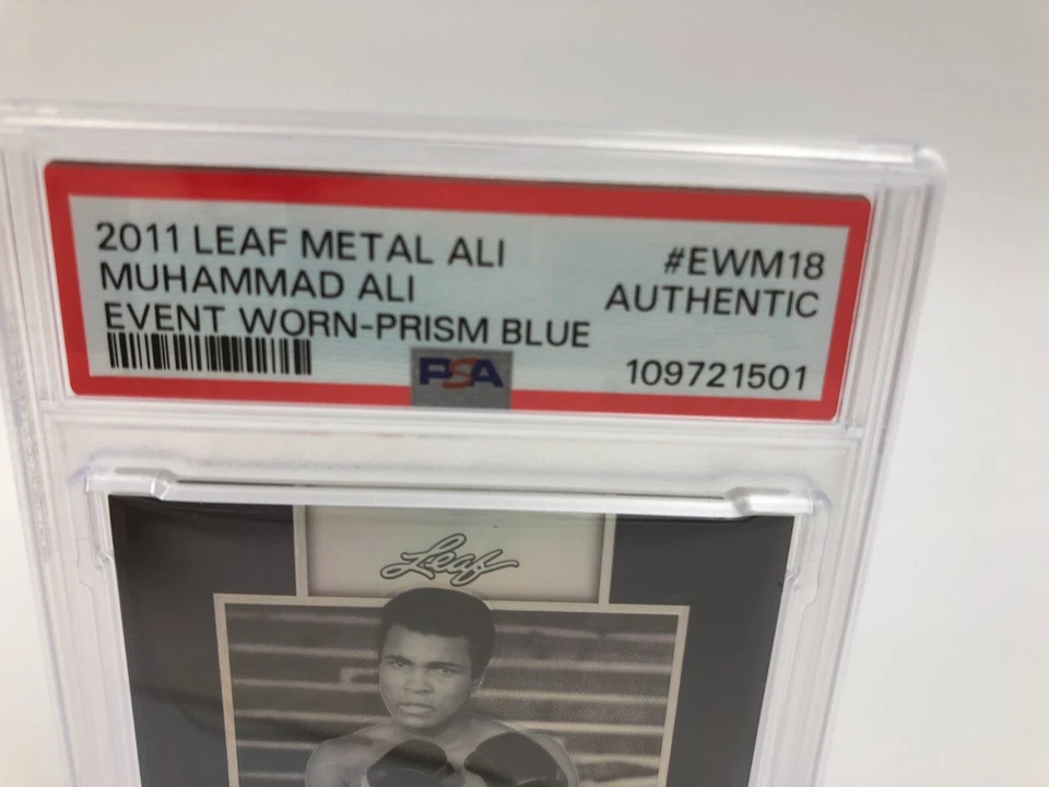MUHAMMAD ALI  EVENT WORN 2011 LEAF METAL RARE/25 PRISM BLUE Relic PSA AUTHENTIC - Image 3 of 4
