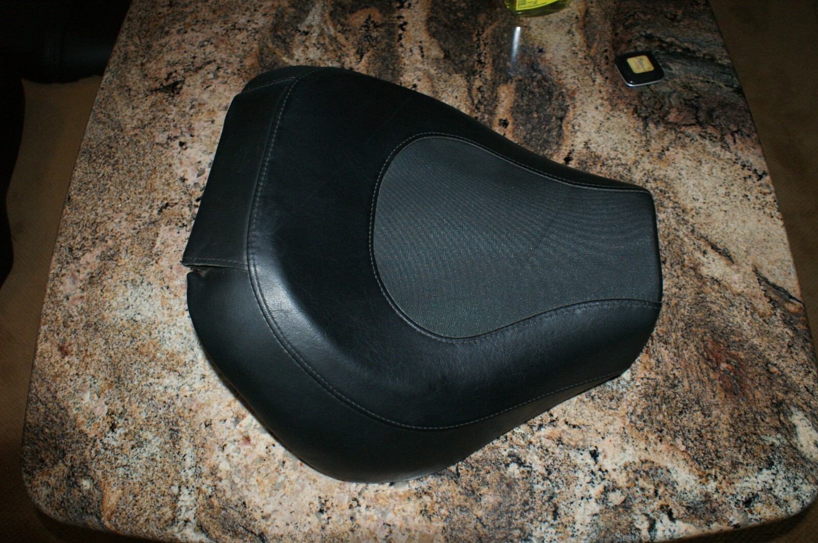 Genuine Harley Davidson Rocker FXCWC Drivers Seat 51476-08 Dealer take ...