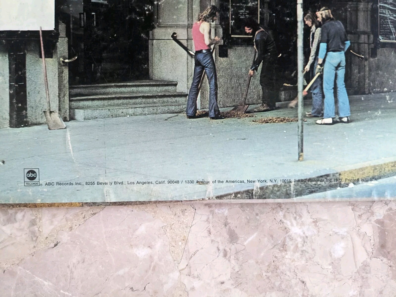 Picture 4 of 9